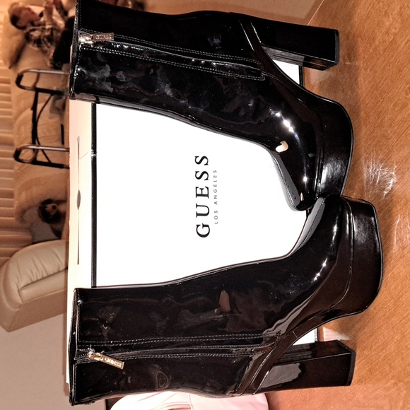 Guess Shoes - FLASH SALE Guess blk boots Byra 6.5